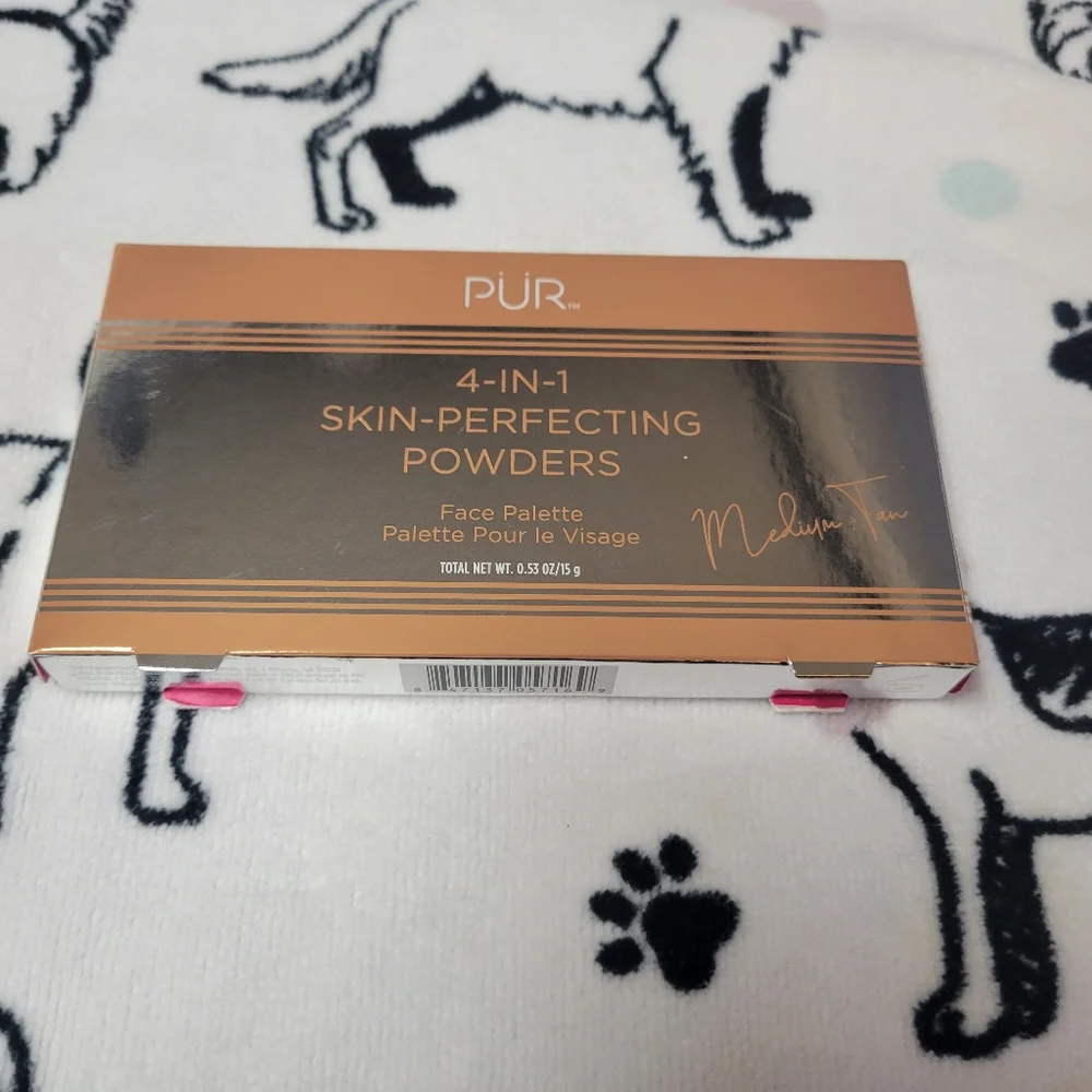 NIB Pür 4-in-1 Skin-Perfecting Powders Face Palette - Medium-Tan